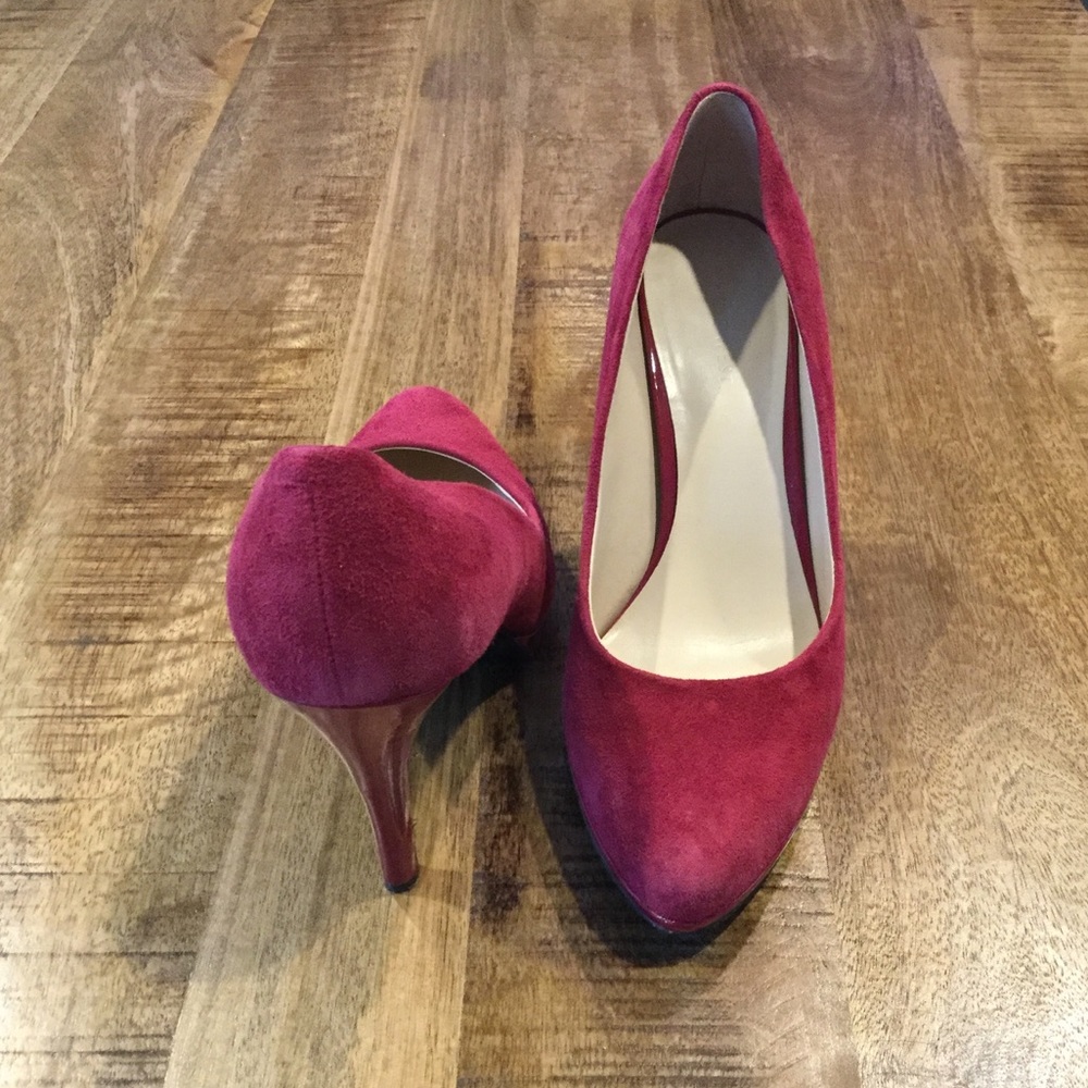 Nine West red suede pumps, size 10 - Picture 4 of 7